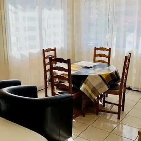 F2 Meuble Avec Clim Et Wifi A Amelie-les-bains - Fr-1-703-149 *
