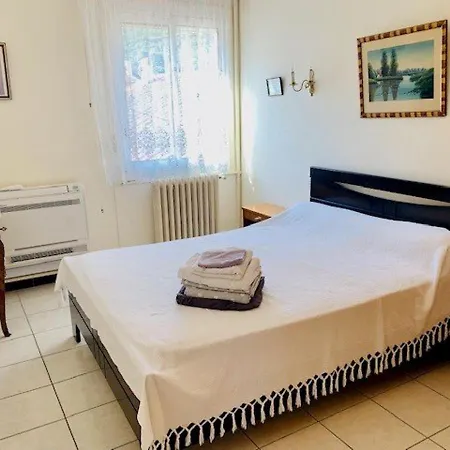 F2 Meuble Avec Clim Et Wifi A Amelie-les-bains - Fr-1-703-149 アパート アメリ・レ・バン・パラルダ